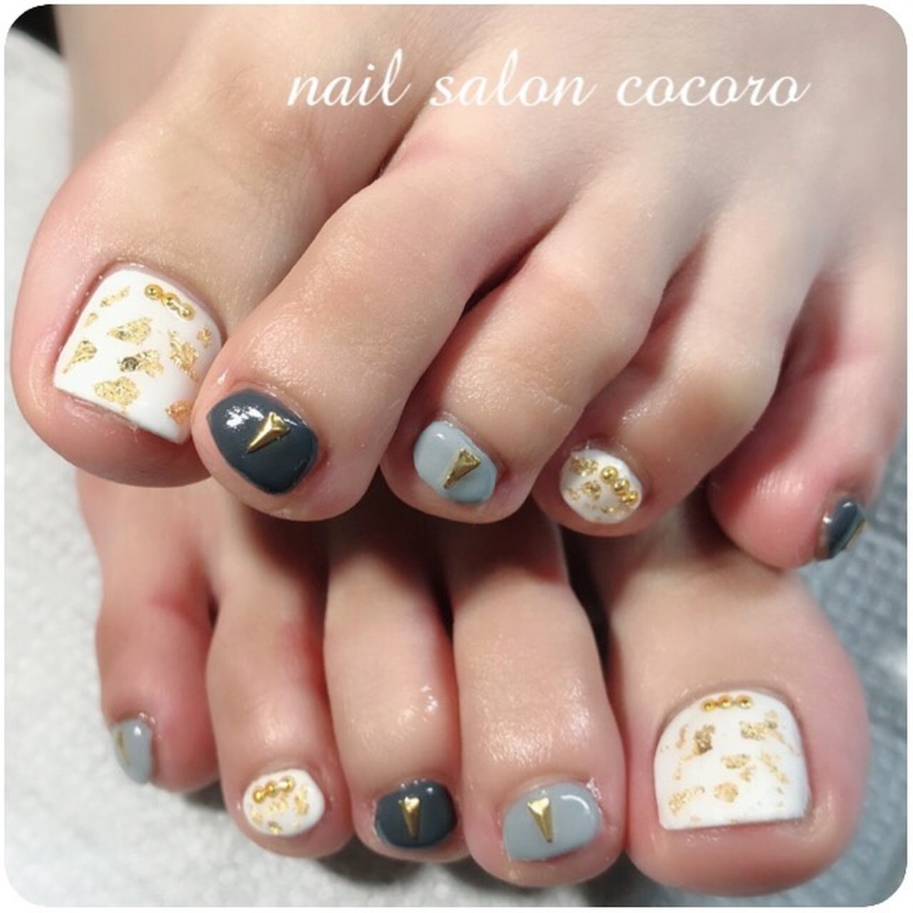 オールシーズン フット ジェルネイル お客様 ネイルサロンココロのネイルデザイン No ネイルブック