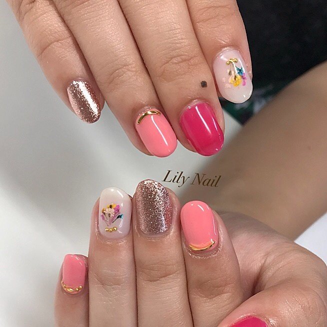 オールシーズン パーティー デート 女子会 押し花 Lily Nailのネイルデザイン No ネイルブック