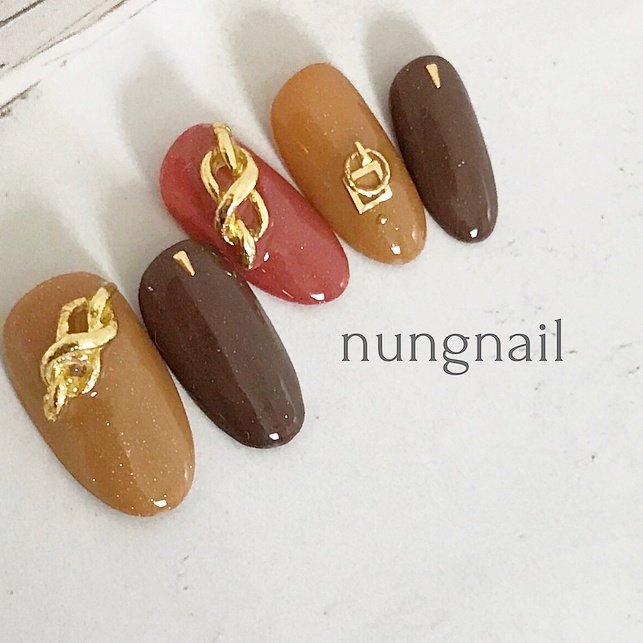 秋 女子会 ハンド ワンカラー ビジュー Nungnailのネイルデザイン No ネイルブック