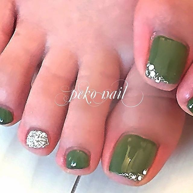 秋 フット シンプル グリーン ジェル Peko Nail ペコネイル のネイルデザイン No ネイルブック