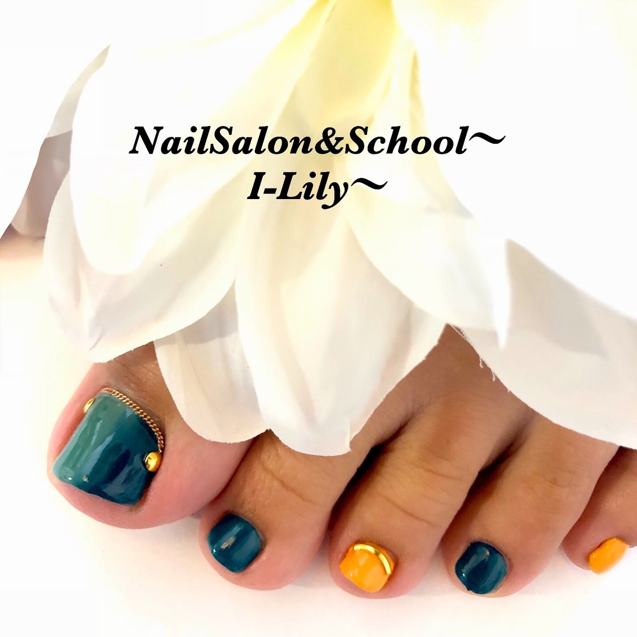 秋 オールシーズン 旅行 フット グラデーション Nailsalon School I Lily アイ リリーのネイル デザイン No ネイルブック