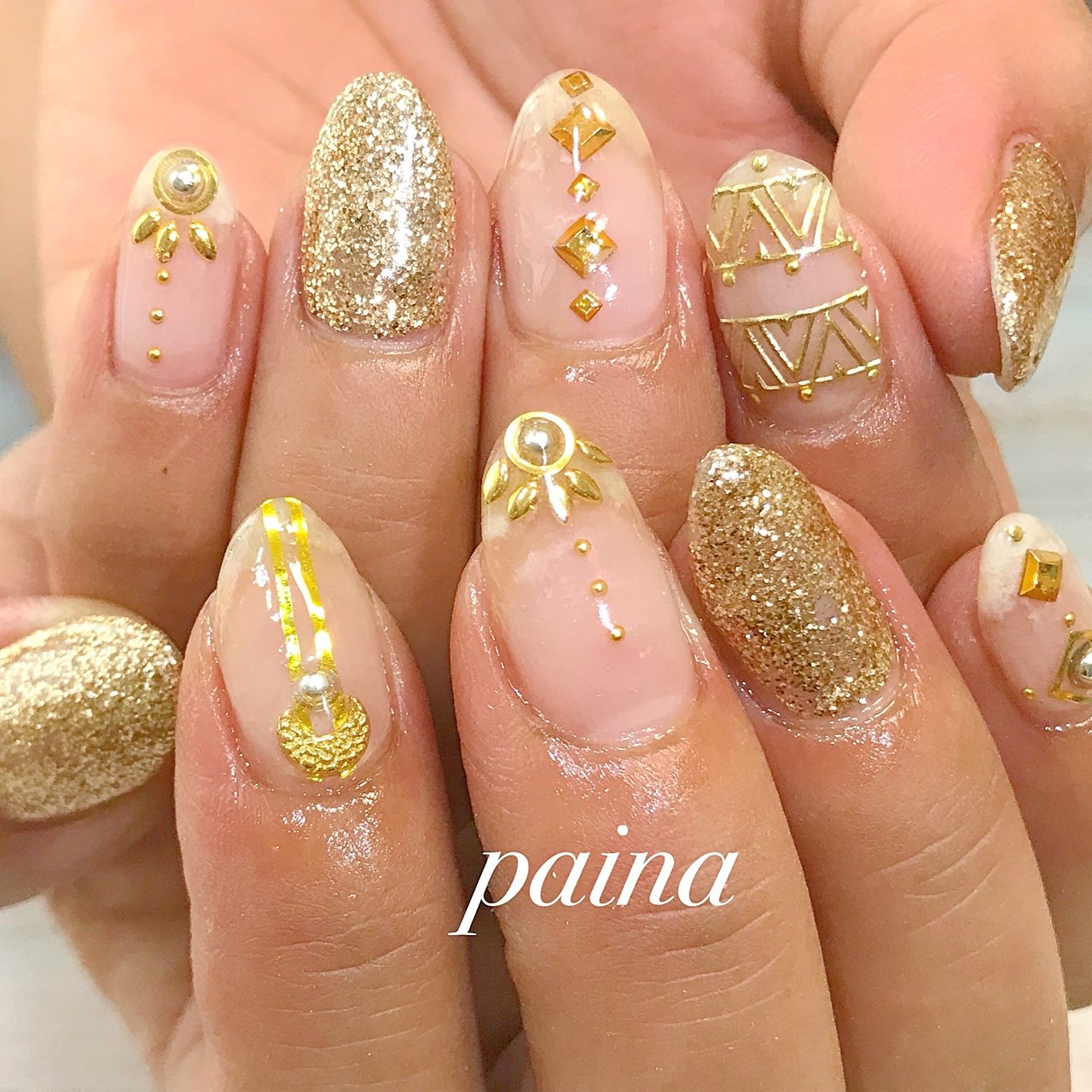 オールシーズン ハンド ラメ ワンカラー ビジュー 越谷市 ネイルパイナ Nailpainaのネイルデザイン No ネイルブック