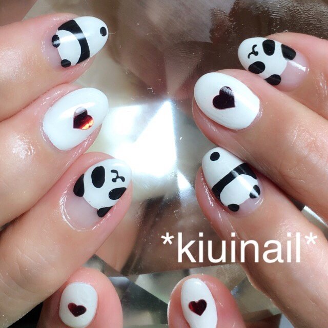 ハンド アニマル柄 ショート ホワイト ブラック Kiuinailのネイルデザイン No ネイルブック