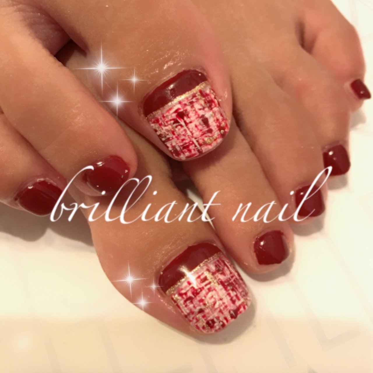 秋 冬 フット ツイード バイカラー Brilliantnailのネイルデザイン No 3542263 ネイルブック