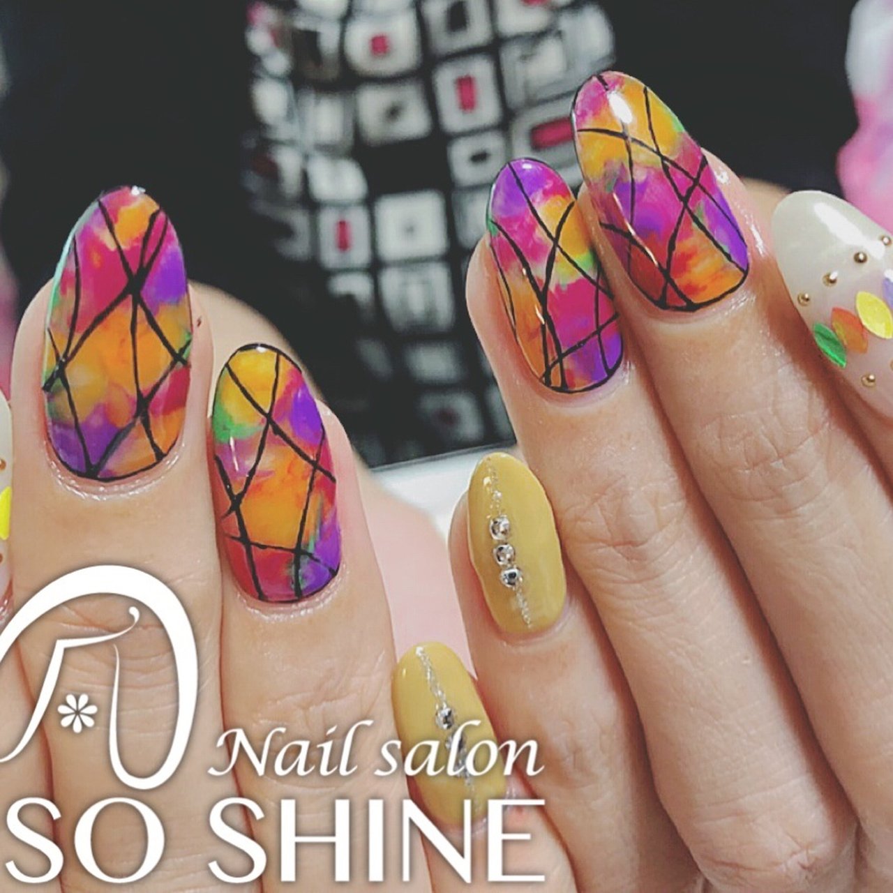 ハンド ワンカラー ステンドグラス ミディアム カラフル Nailsalon爪soshineのネイルデザイン No ネイルブック