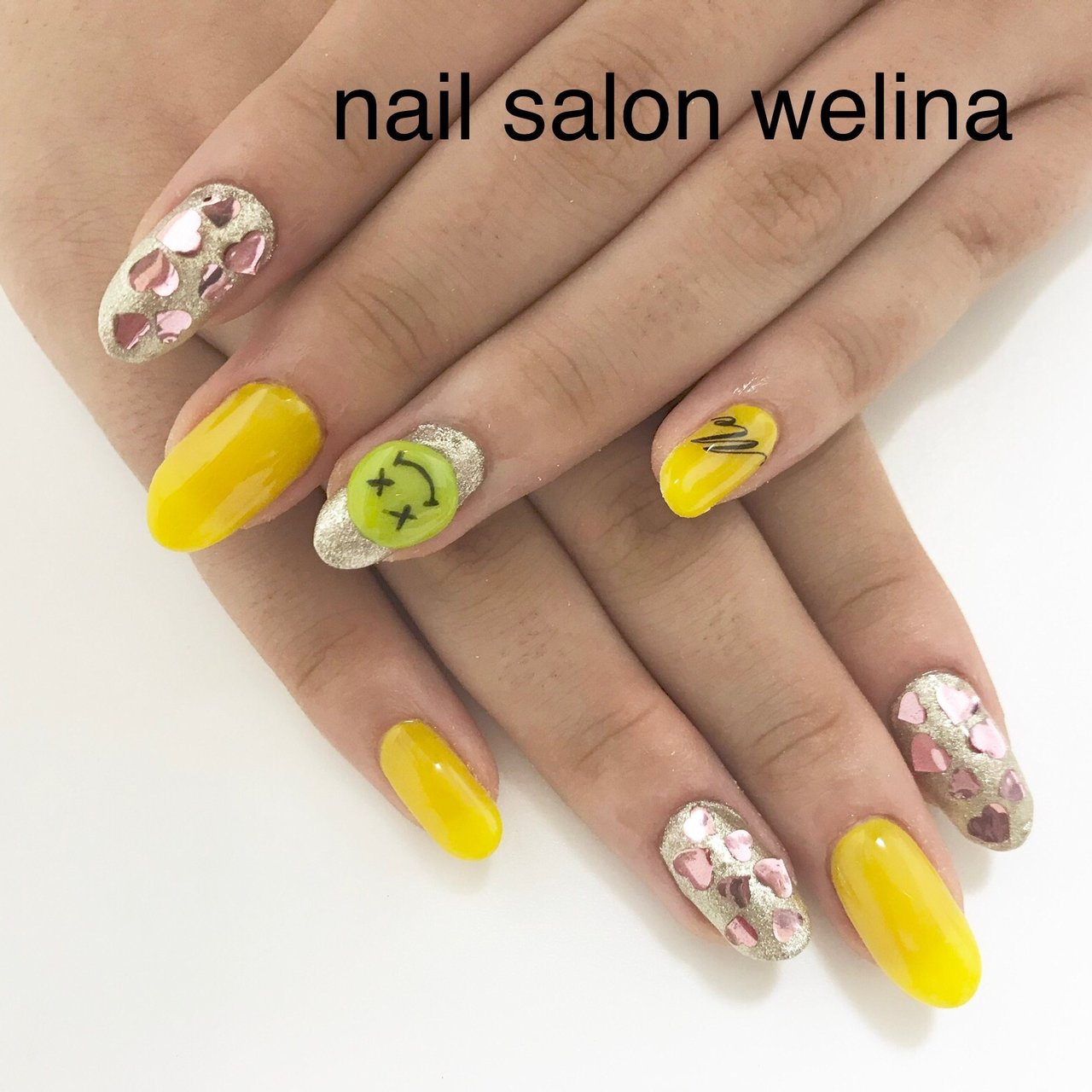 オールシーズン ハンド ホログラム ラメ 3d Nailsalonwelinaのネイルデザイン No 3547831 ネイルブック