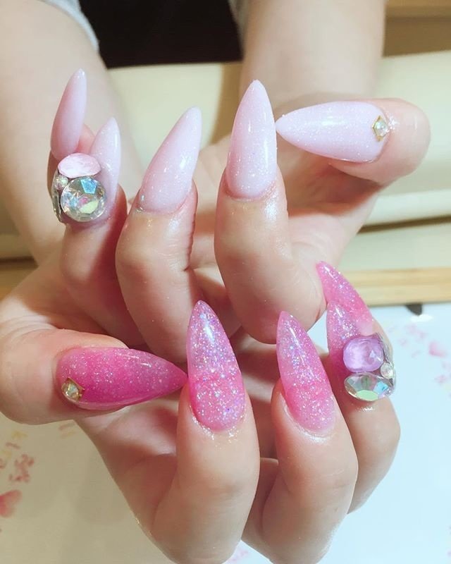 オールシーズン ハンド ラメ ワンカラー ロング 綾kirarinail Ayakirarinail のネイルデザイン No ネイルブック
