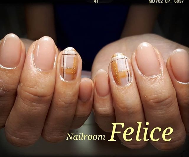 秋 冬 ハンド シンプル チェック Nailroom Feliceのネイルデザイン No ネイルブック