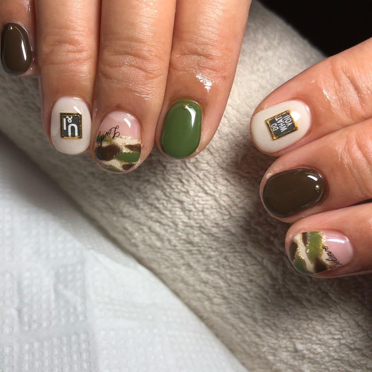 秋 冬 デート 女子会 ハンド Salon De Riinaのネイルデザイン No ネイルブック