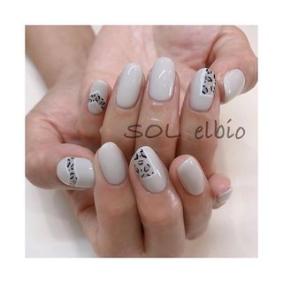↪︎ さりげなくオシャレに
ヒョウ柄🐆
・
・
・
#マツエク#マツex#まつ毛エクステ#solelbio#sol#elbio山梨#甲府#山梨マツエクサロン#山梨ネイルサロン#山梨眉毛エクステ#ネイルサロン#まつ毛エクステサロン#マツエクデザイン#おしゃれさんと繋がりたい#nail#ネイル#ジェルネイル#ネイルデザイン#定額ネイル#ヒョウ柄#グレー#さりげなくオシャレ#レオパードネイル#ネイルも秋#🍂#トリネ#おすすめ#ホットペッパーから予約出来ます#ホットペッパー #秋 #ハンド #ワンカラー #アニマル柄 #ショート #グレー #ジェルネイル #お客様 #SOL elbio #ネイルブック