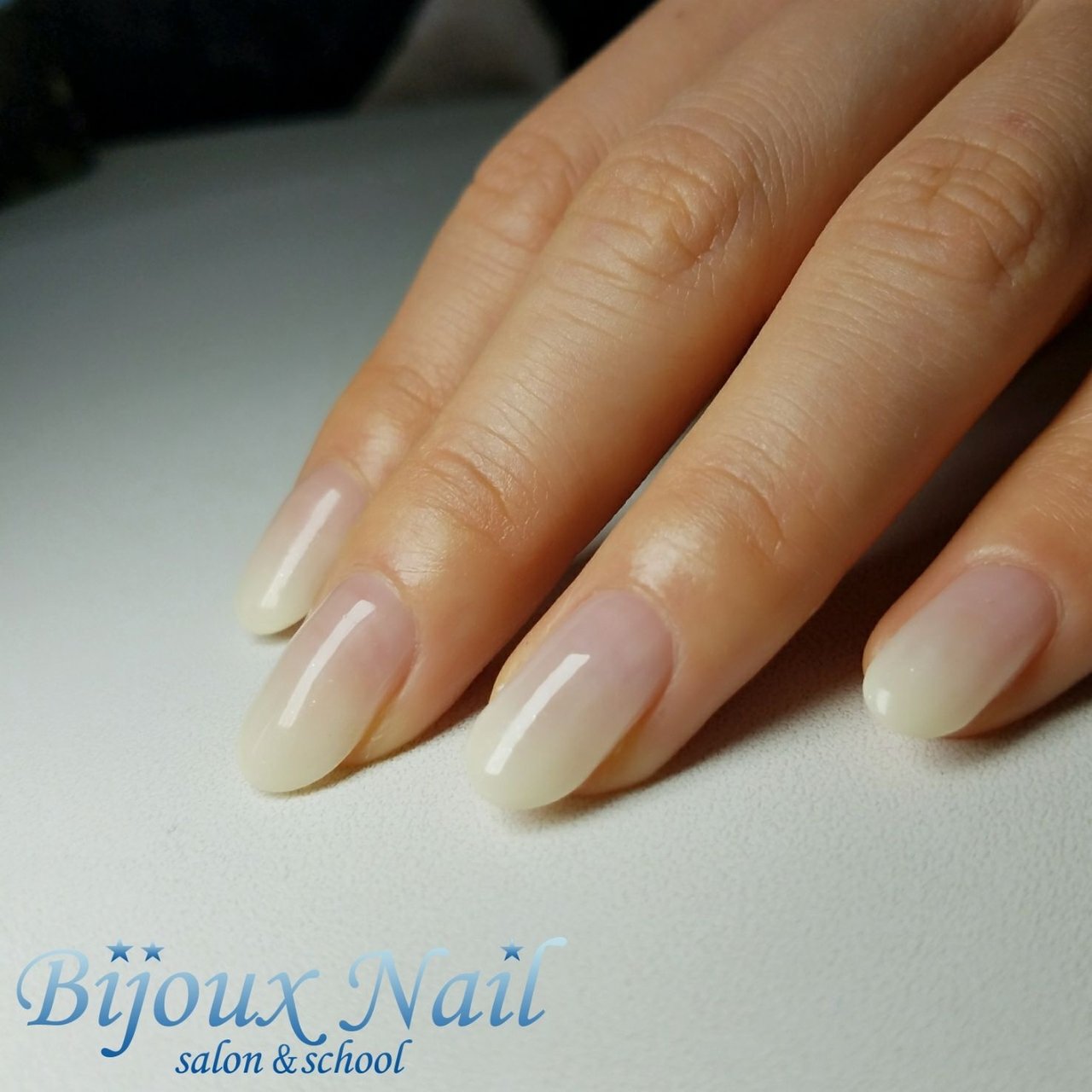 オールシーズン オフィス ブライダル デート ハンド Bijouxnailのネイルデザイン No 3552836 ネイルブック