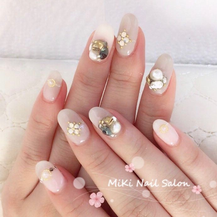 オールシーズン バレンタイン オフィス ブライダル ハンド Miki Nailのネイルデザイン No ネイルブック