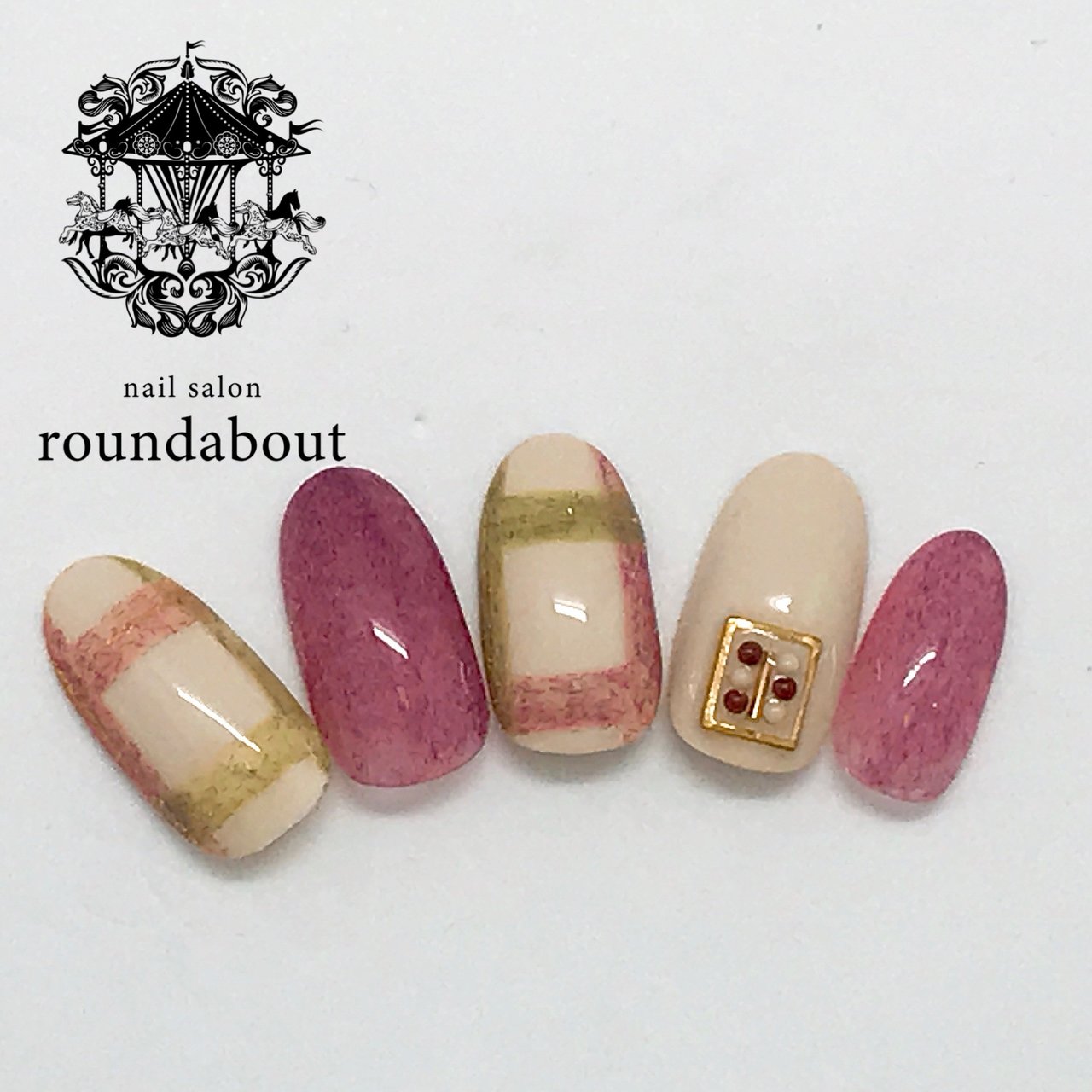 秋 冬 クリスマス 女子会 ハンド Yuko Nail Salon Roundabout のネイルデザイン No ネイルブック