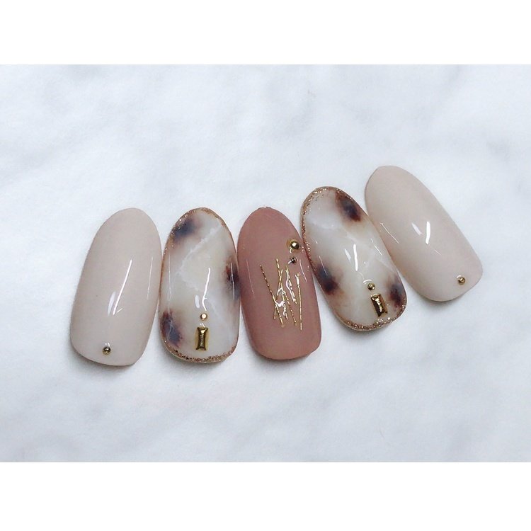 秋 冬 ハンド 大理石 べっ甲 Min Nail のネイルデザイン No ネイルブック