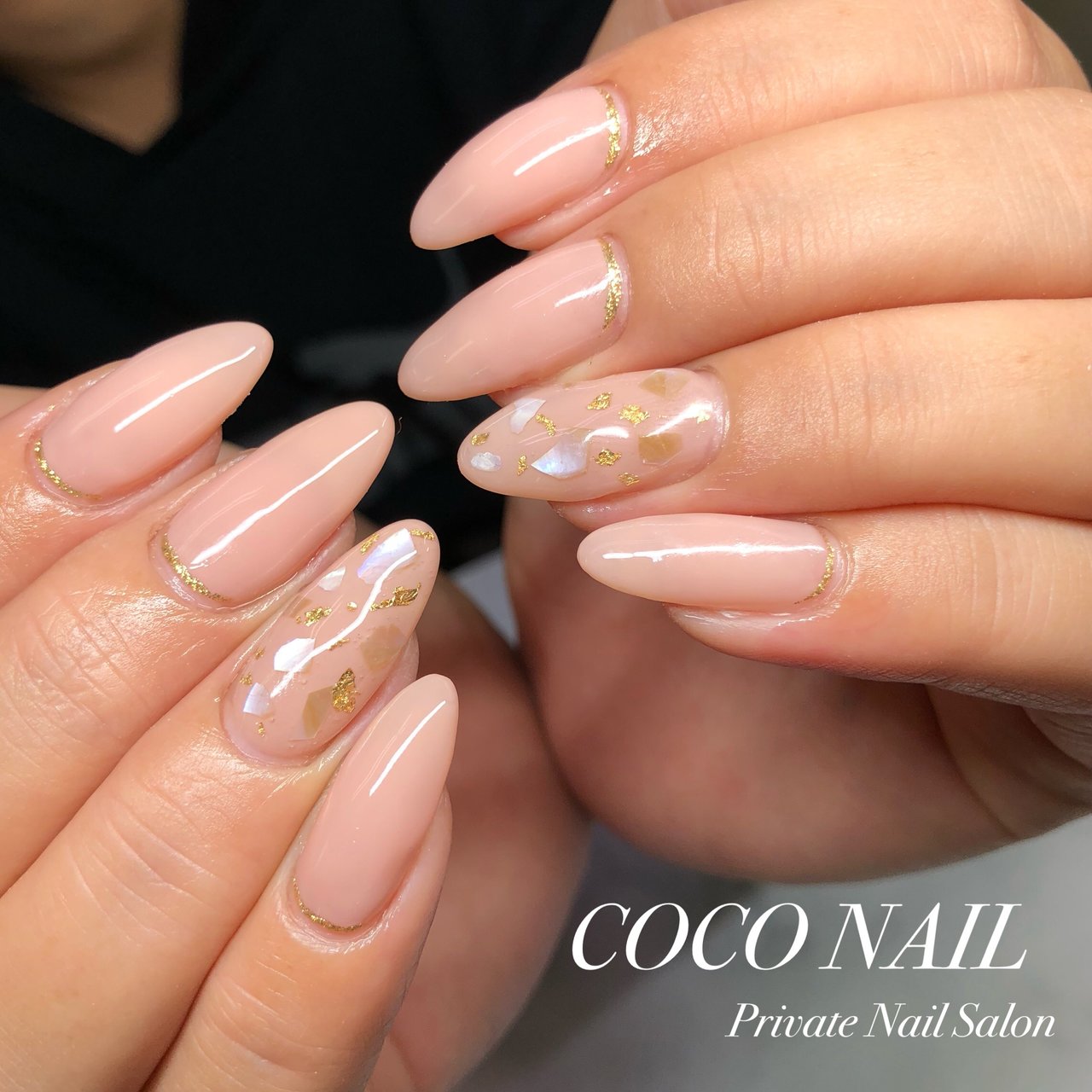 ハンド ミディアム ホワイト ベージュ ゴールド Coco Nailのネイルデザイン No ネイルブック