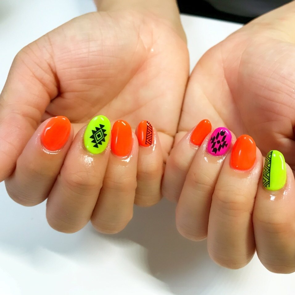 夏 オールシーズン ワンカラー ボヘミアン ネイティブ Nail Room Amery のネイルデザイン No ネイルブック