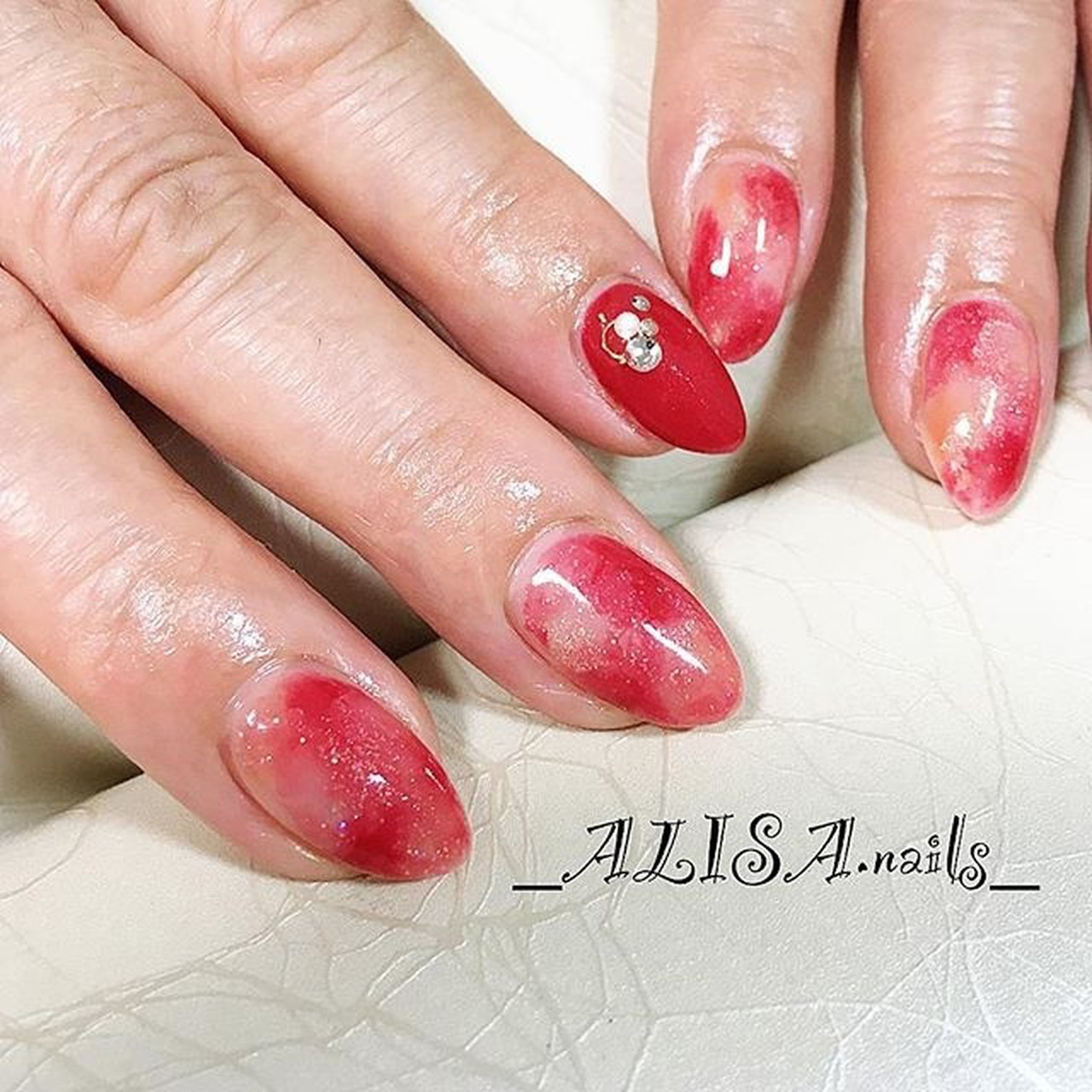 オールシーズン ハンド ビジュー アンティーク タイダイ Alisa Kondoのネイルデザイン No ネイルブック