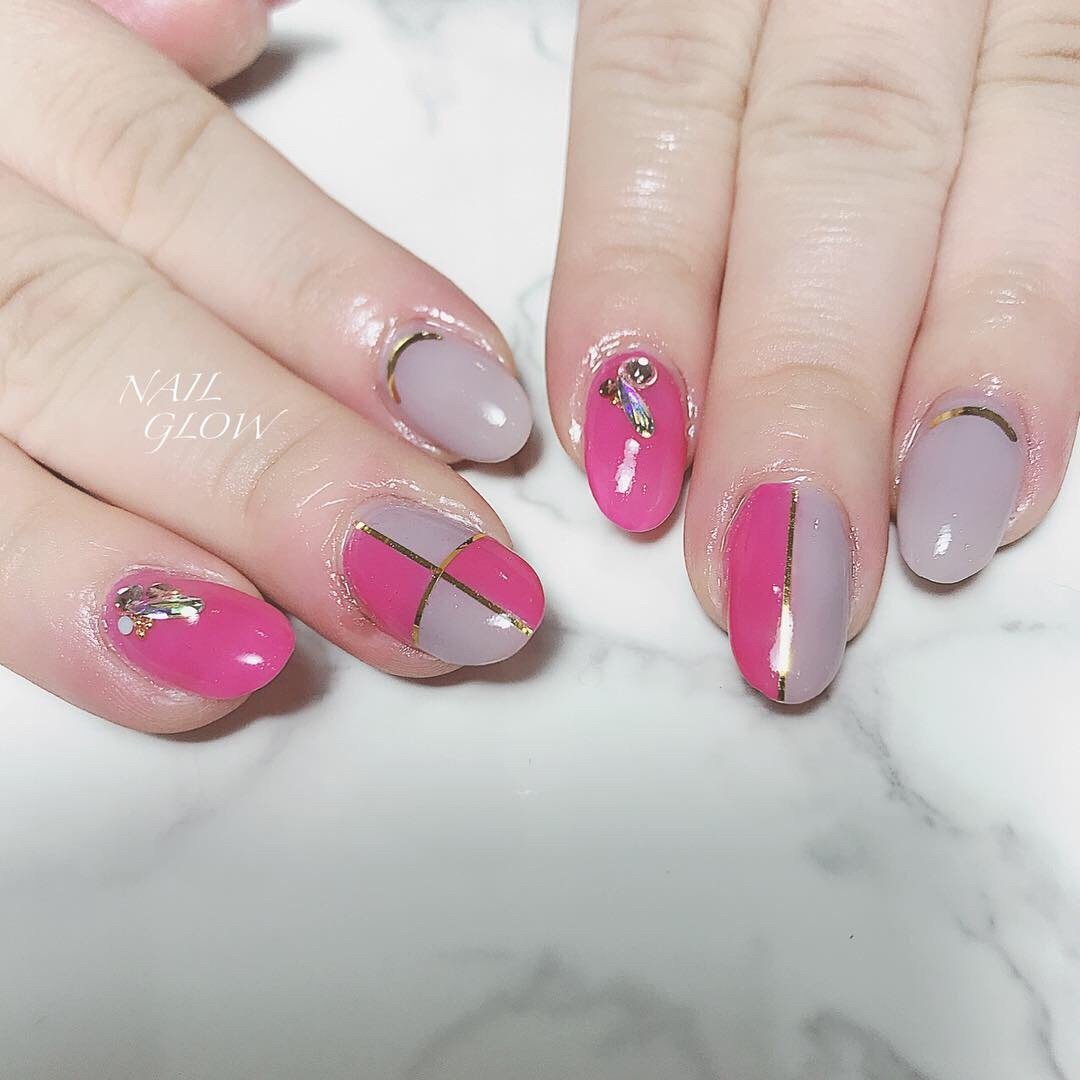 ハンド ビジュー バイカラー ブロック ピンク Nail Glowのネイルデザイン No 3568552 ネイルブック