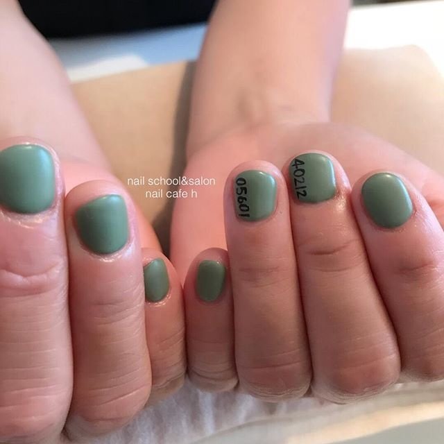 オールシーズン ハンド ワンカラー ショート グリーン Nail School Salon Nail Cafe Hのネイルデザイン No ネイルブック