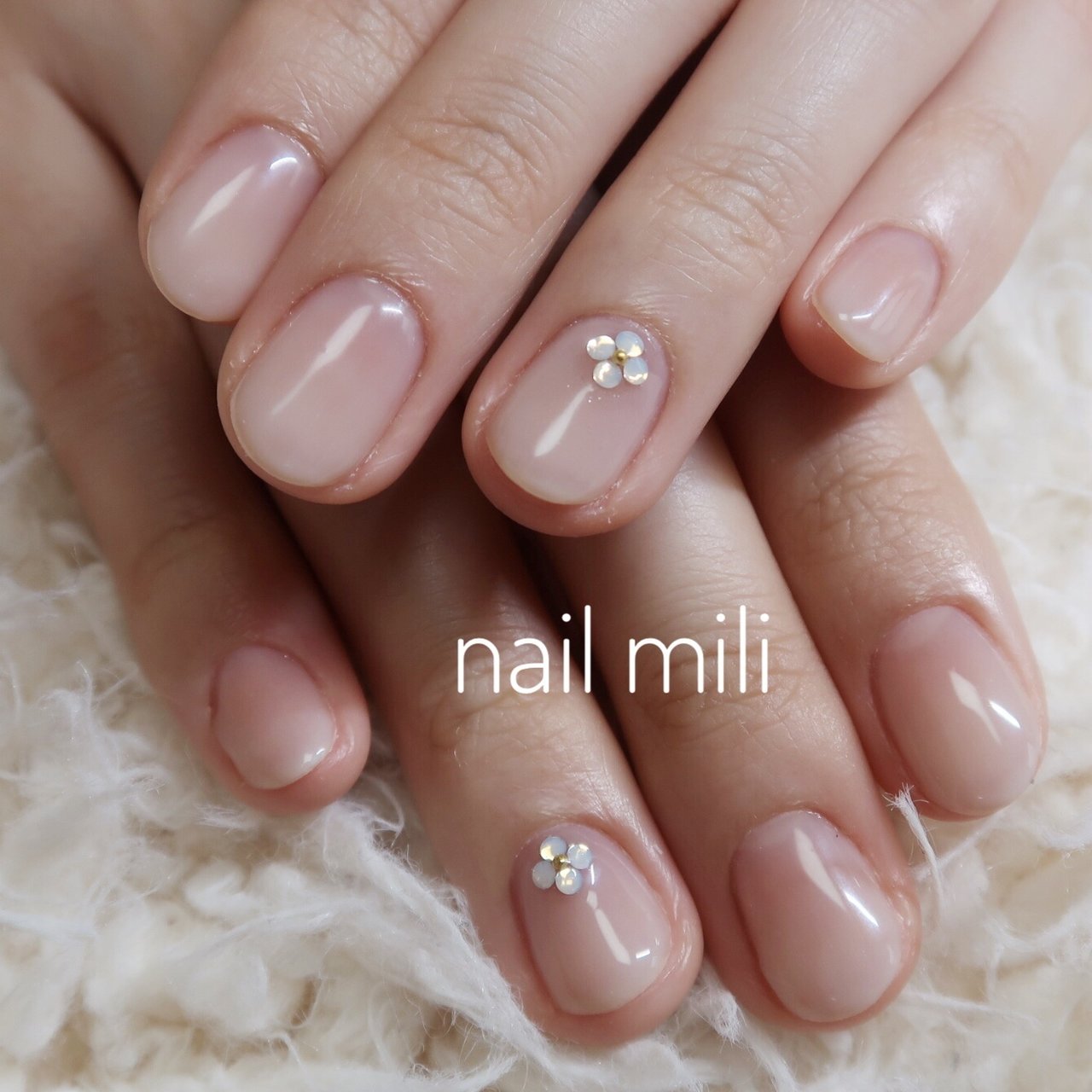 オールシーズン オフィス ブライダル ハンド シンプル Nail Miliのネイルデザイン No ネイルブック