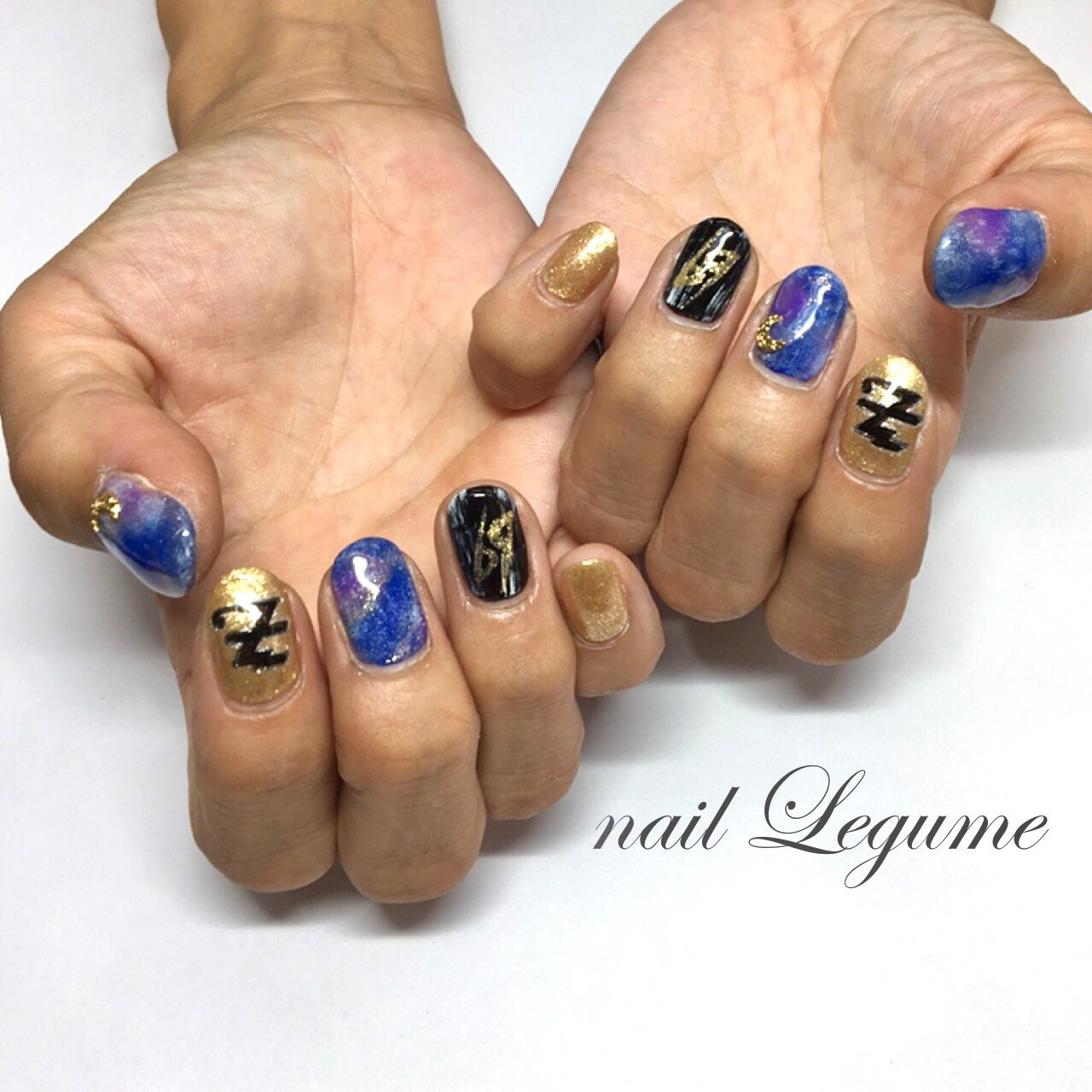 ライブ ハンド ラメ ワンカラー イニシャル Naillegumeのネイルデザイン No ネイルブック