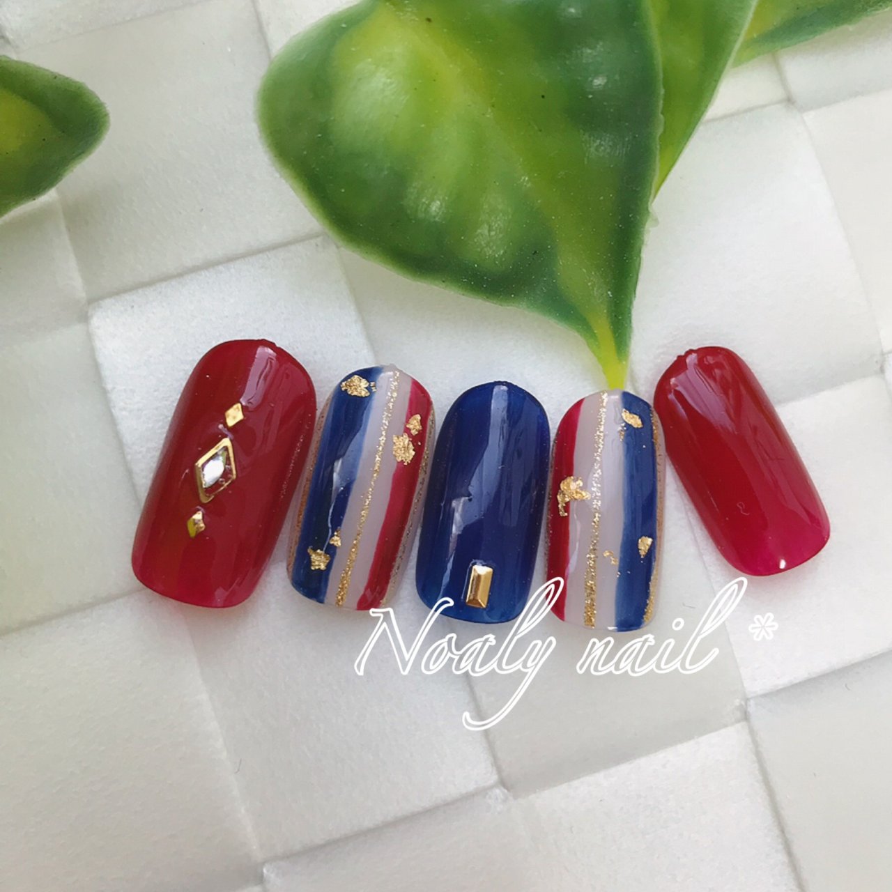 秋 ワンカラー ストライプ ネイビー ボルドー Noaly Nail のネイルデザイン No ネイルブック