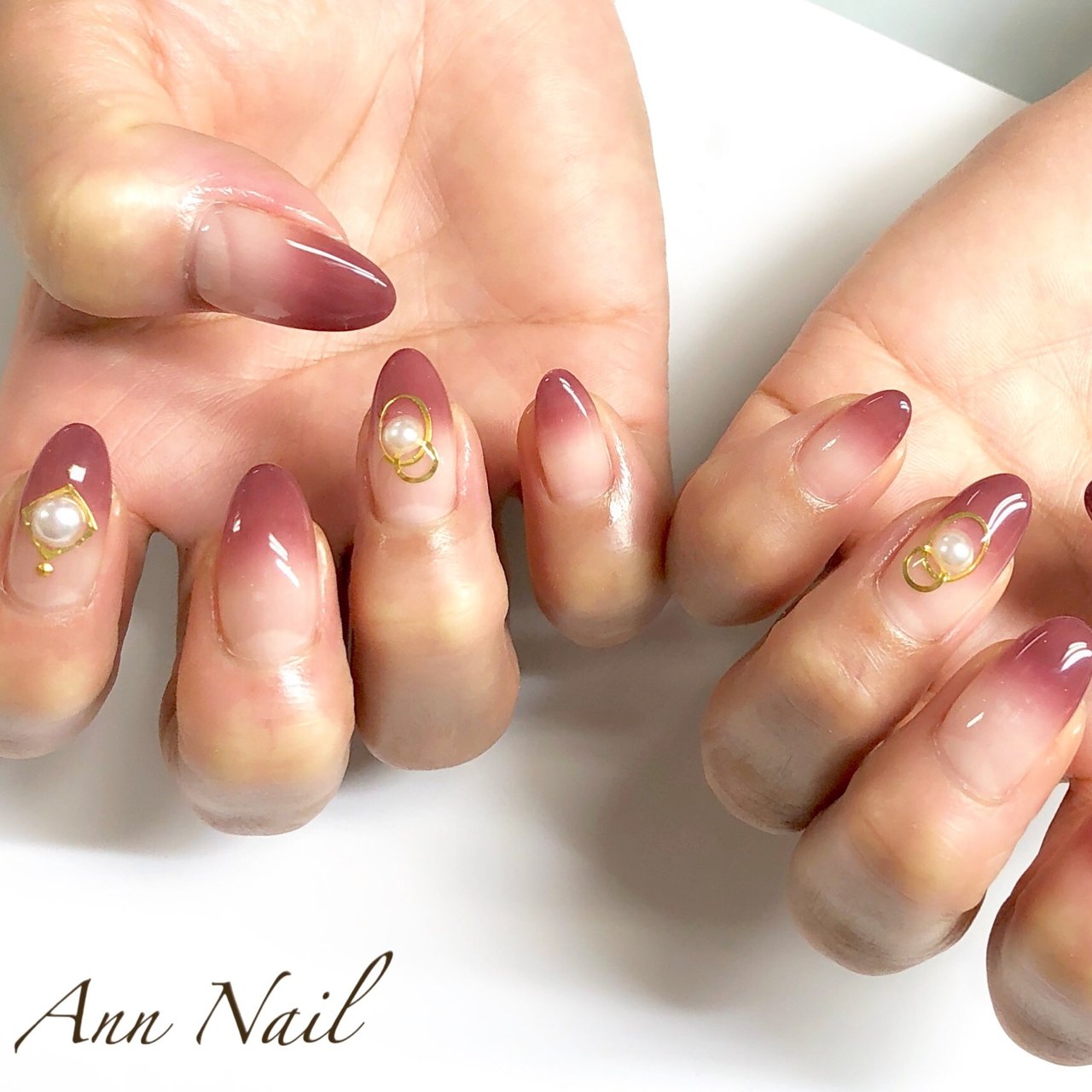 秋 ハンド シンプル グラデーション パール Ann Nailのネイルデザイン No 3580201 ネイルブック