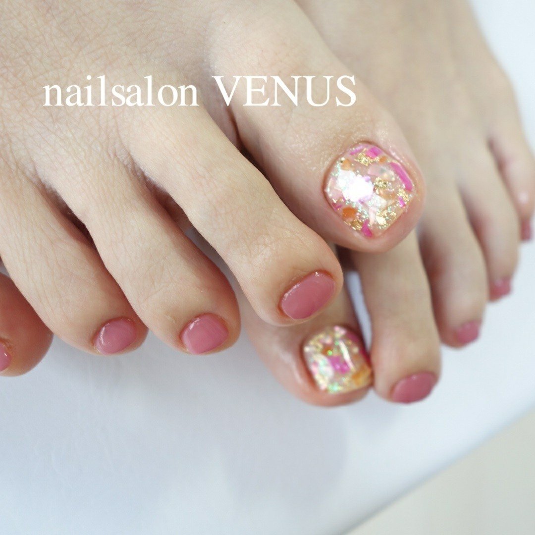 秋 冬 オールシーズン リゾート フット Nailsalon Venusのネイルデザイン No ネイルブック