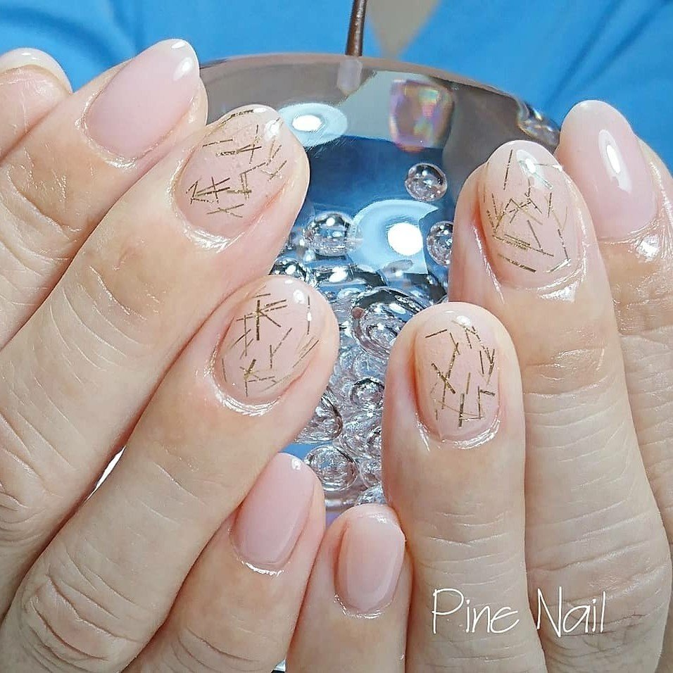 オールシーズン 卒業式 オフィス シンプル ホログラム Pinenailのネイルデザイン No 3581016 ネイルブック