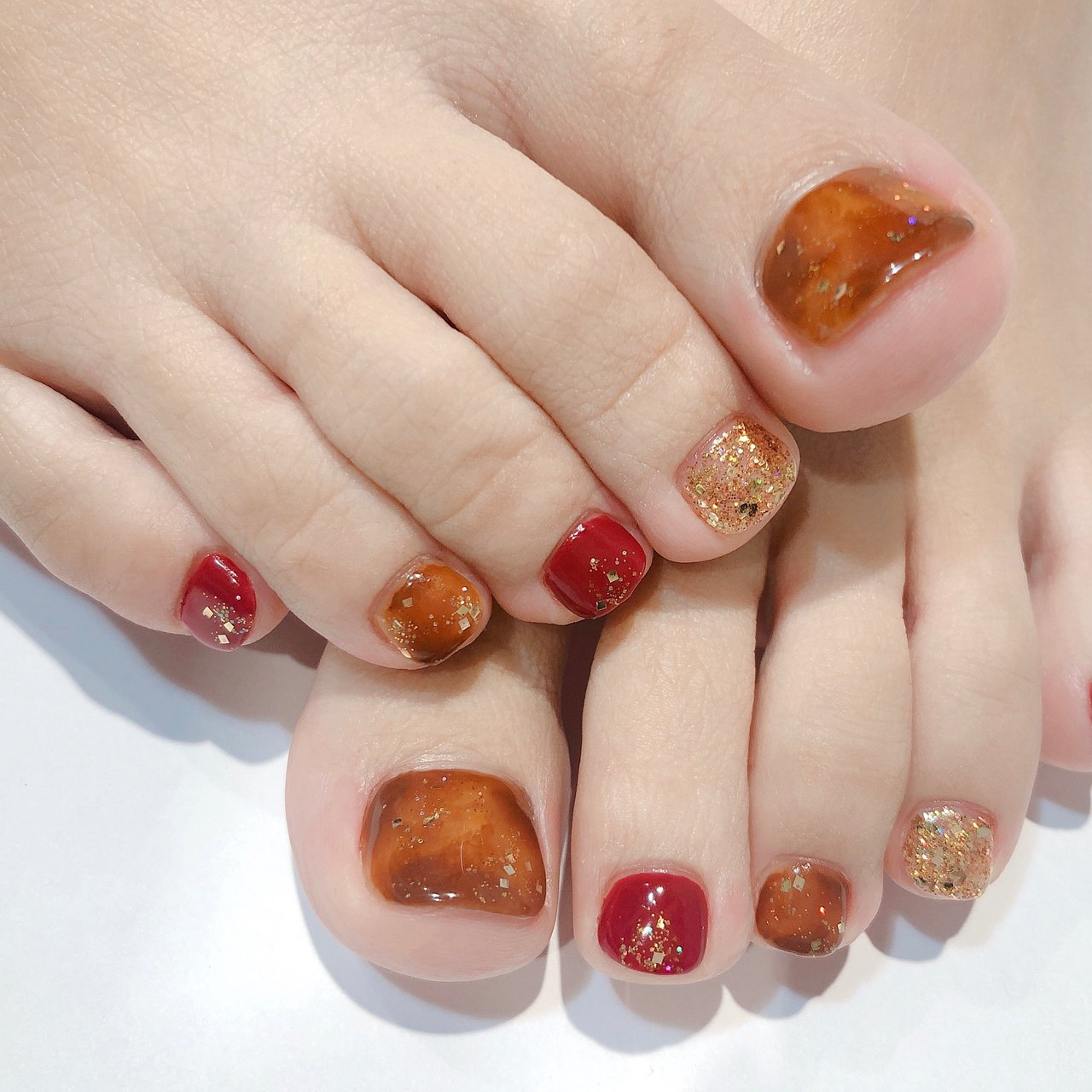 秋 冬 フット べっ甲 ボルドー Nailsalon Sugarのネイルデザイン No ネイルブック