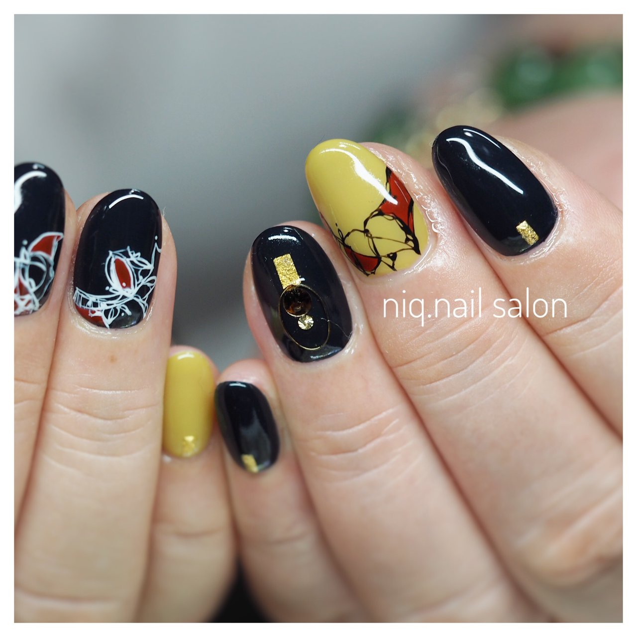 秋 ハンド ワンカラー ニュアンス レース Niq Nail Salonのネイルデザイン No ネイルブック