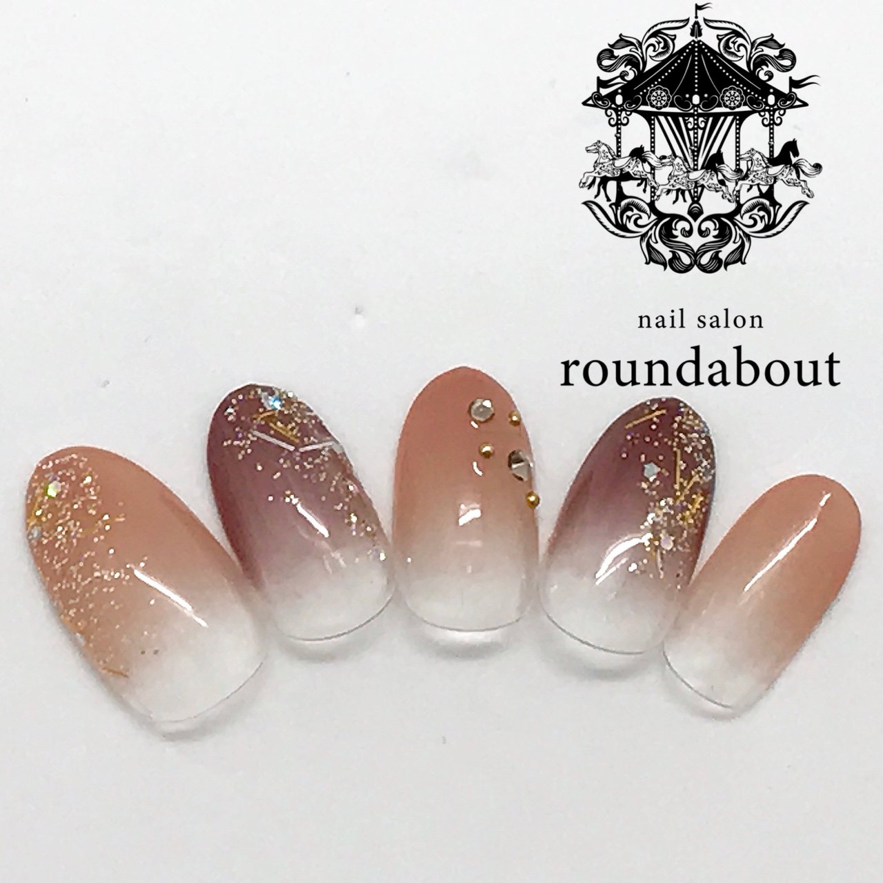 秋 冬 オールシーズン クリスマス ハンド Yuko Nail Salon Roundabout のネイルデザイン No ネイル ブック