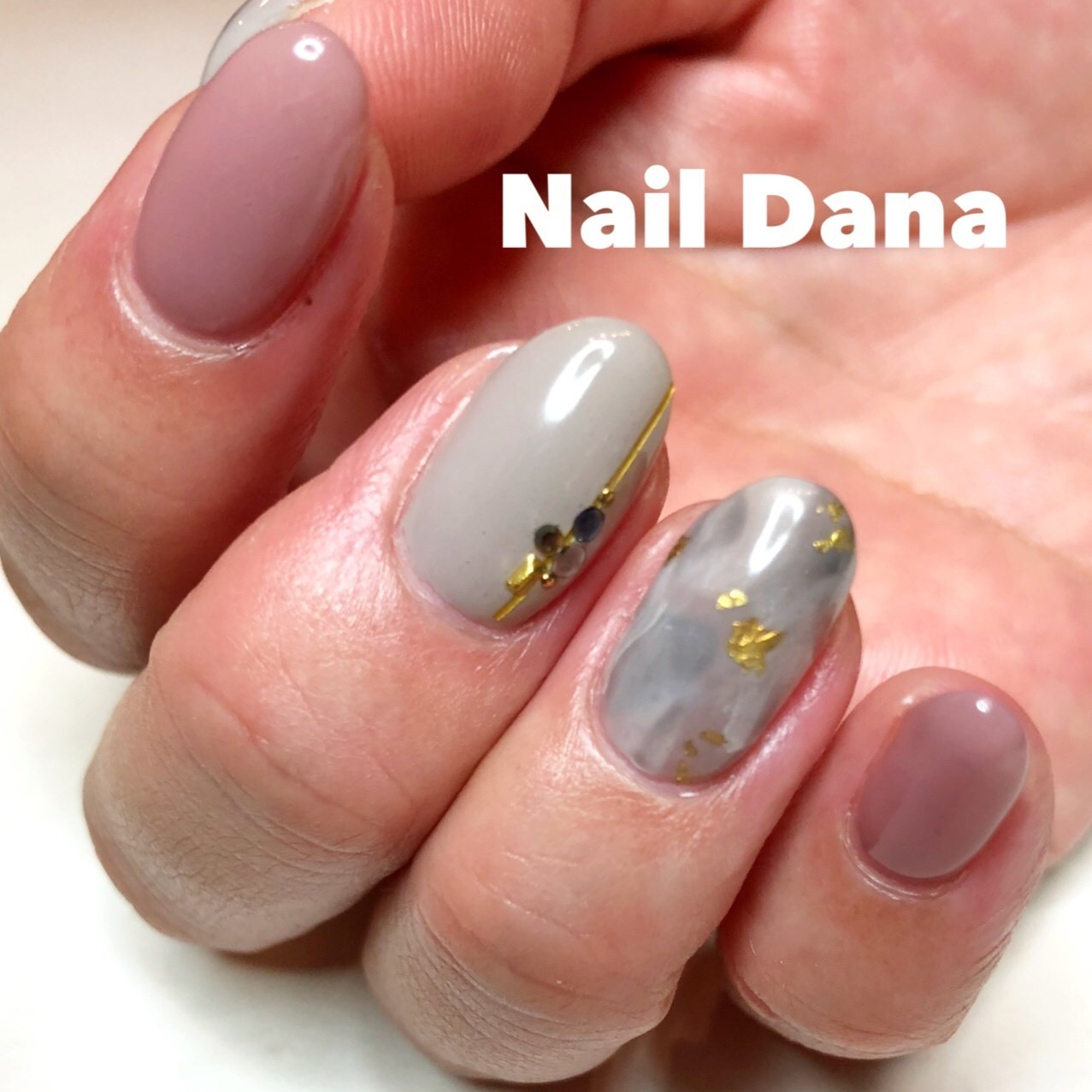 秋 冬 旅行 オフィス ハンド Nail Danaのネイルデザイン No ネイルブック