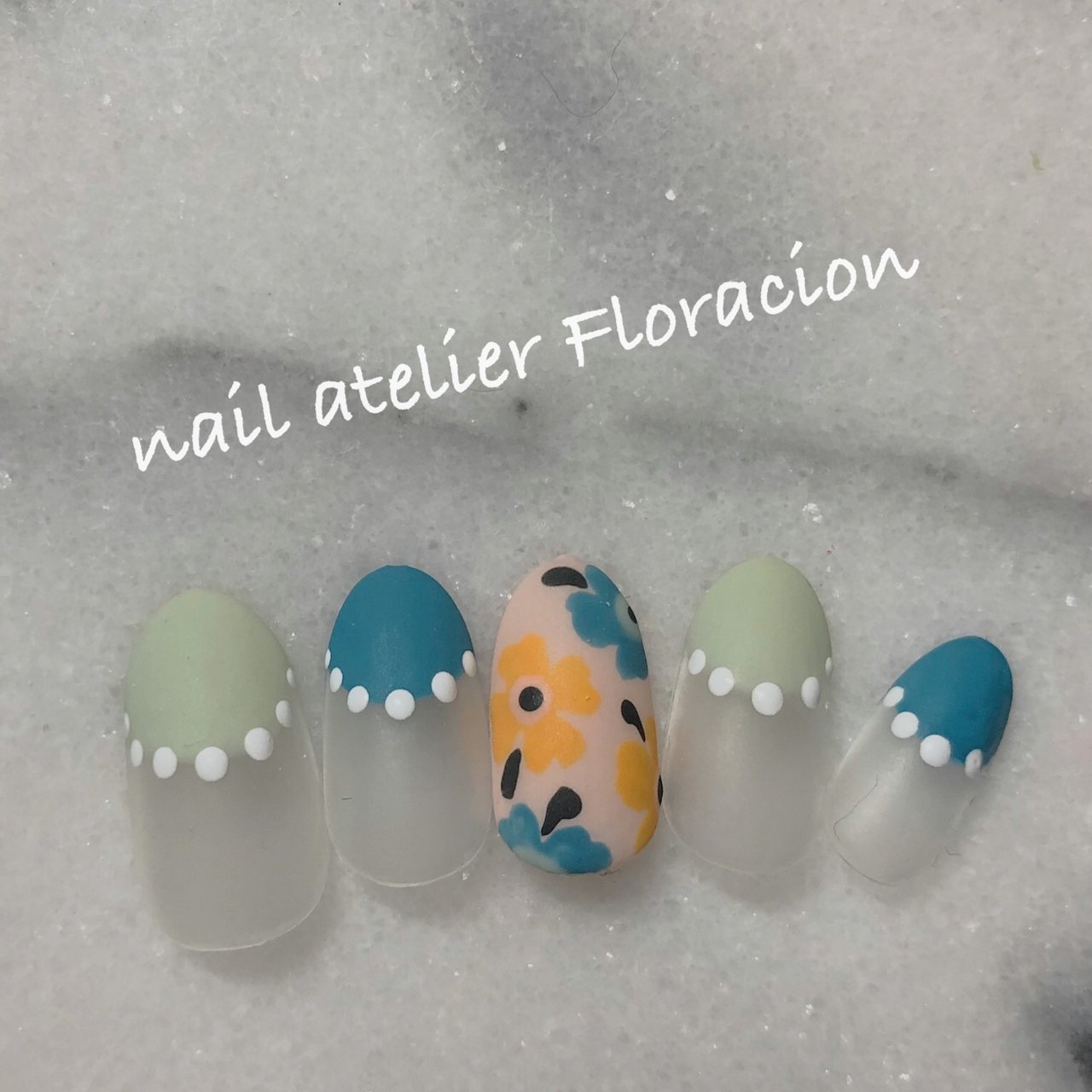 秋 冬 デート 女子会 ハンド Nail Atelier Floracionのネイルデザイン No ネイルブック