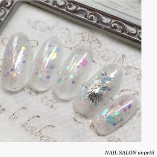 #Nailbook #夏 #梅雨 #海 #オフィス #パーティー #デート #ハンド #ホログラム #ラメ #ワンカラー #シースルー #ショート #ミディアム #ロング #スーパーロング #ピンク #イエロー #ブルー #シルバー #ジェルネイル #ネイルチップ #unpetit #ネイルブック