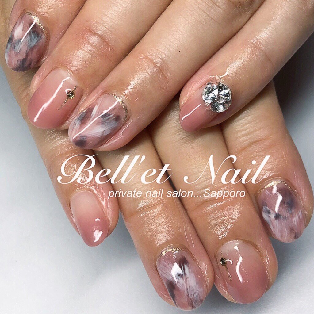 グラデーション フェザー ニュアンス ピンク ブラウン Bell Et Nail ネイリスト佐藤綾子のネイルデザイン No ネイル ブック