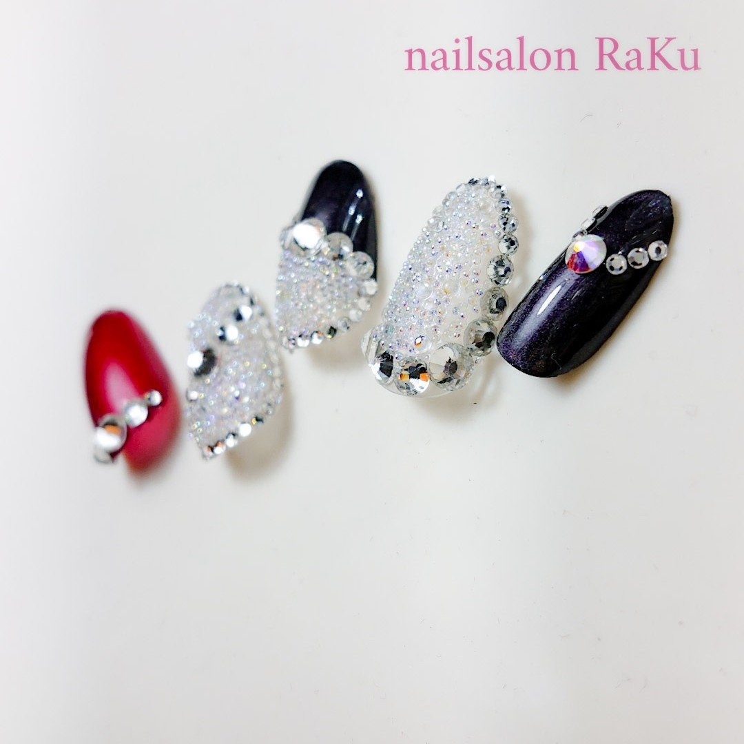 冬 パーティー ハンド クリスタルピクシー レッド Nailsalon Raku ネイルサロン ラク 西国分寺のネイルデザイン No ネイルブック