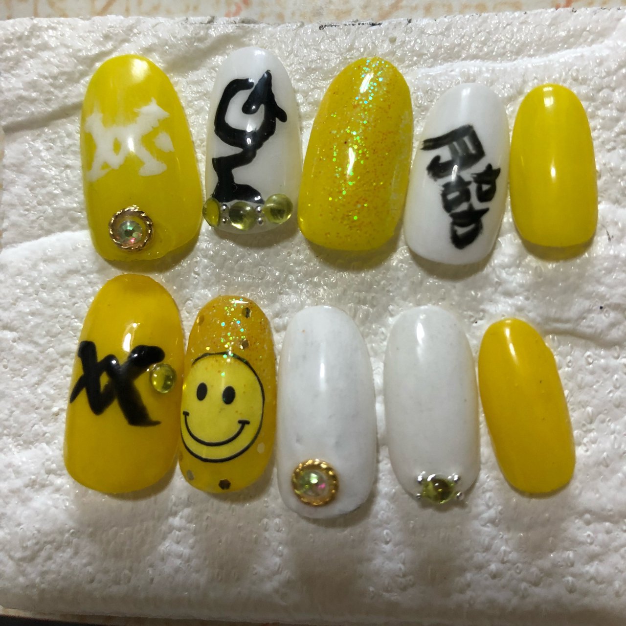ホワイト/イエロー/ブラック/ネイルチップ - speranzaNai元lZ's nailの