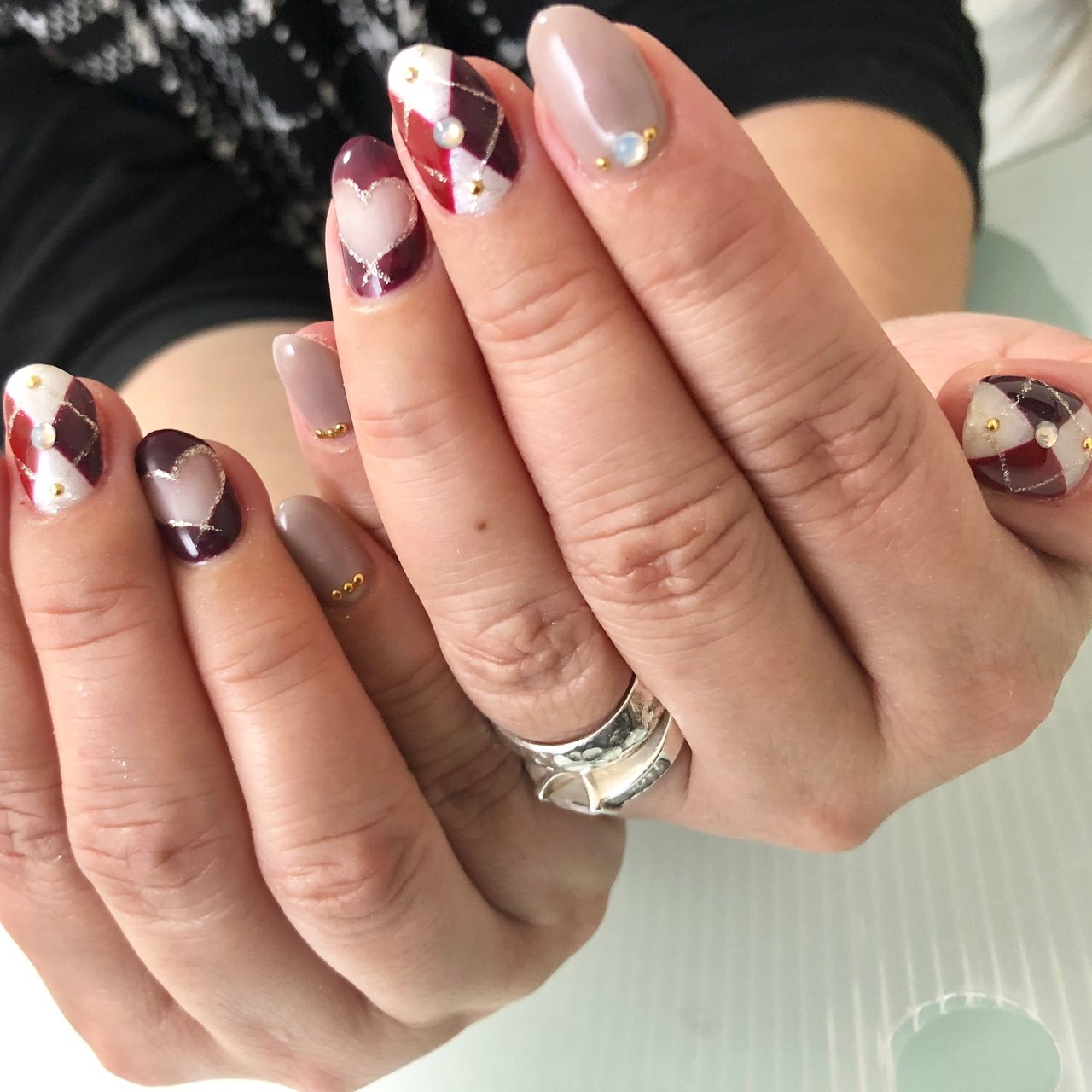 秋 ハンド アーガイル ミディアム ホワイト Abbieのネイルデザイン No ネイルブック