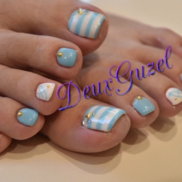 Nail Salon DeuxGuzel ドゥーギュゼル｜三宮のネイルサロン｜ネイルブック