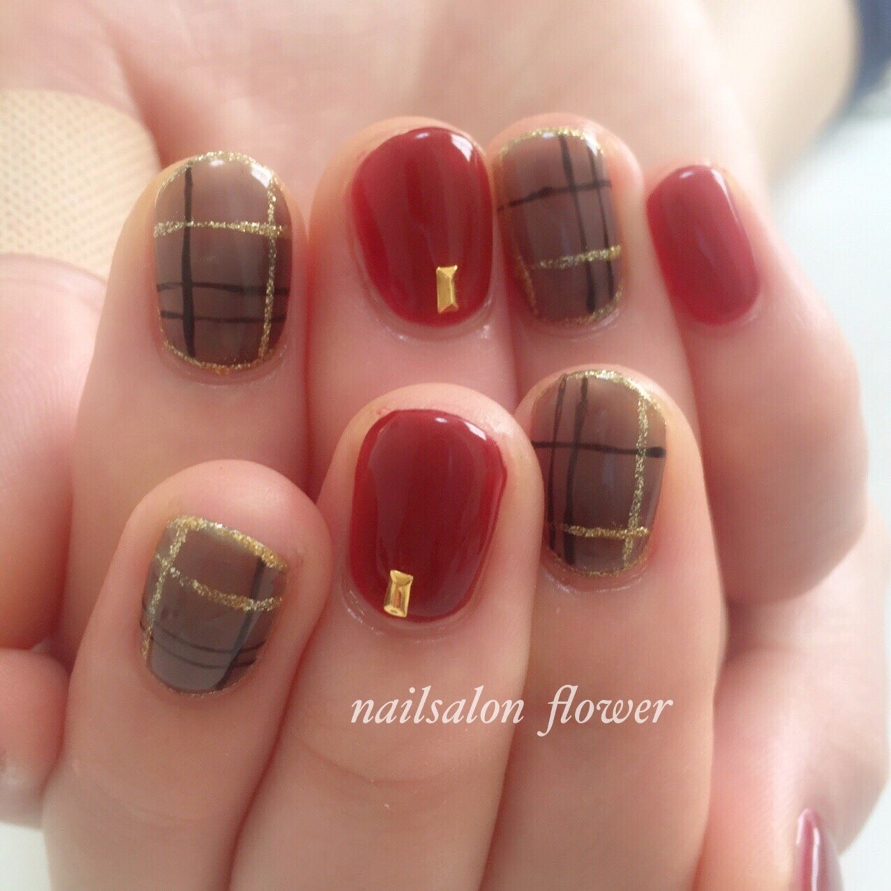 秋 冬 チェック レッド ボルドー Nailsalon Flowerのネイルデザイン No ネイルブック