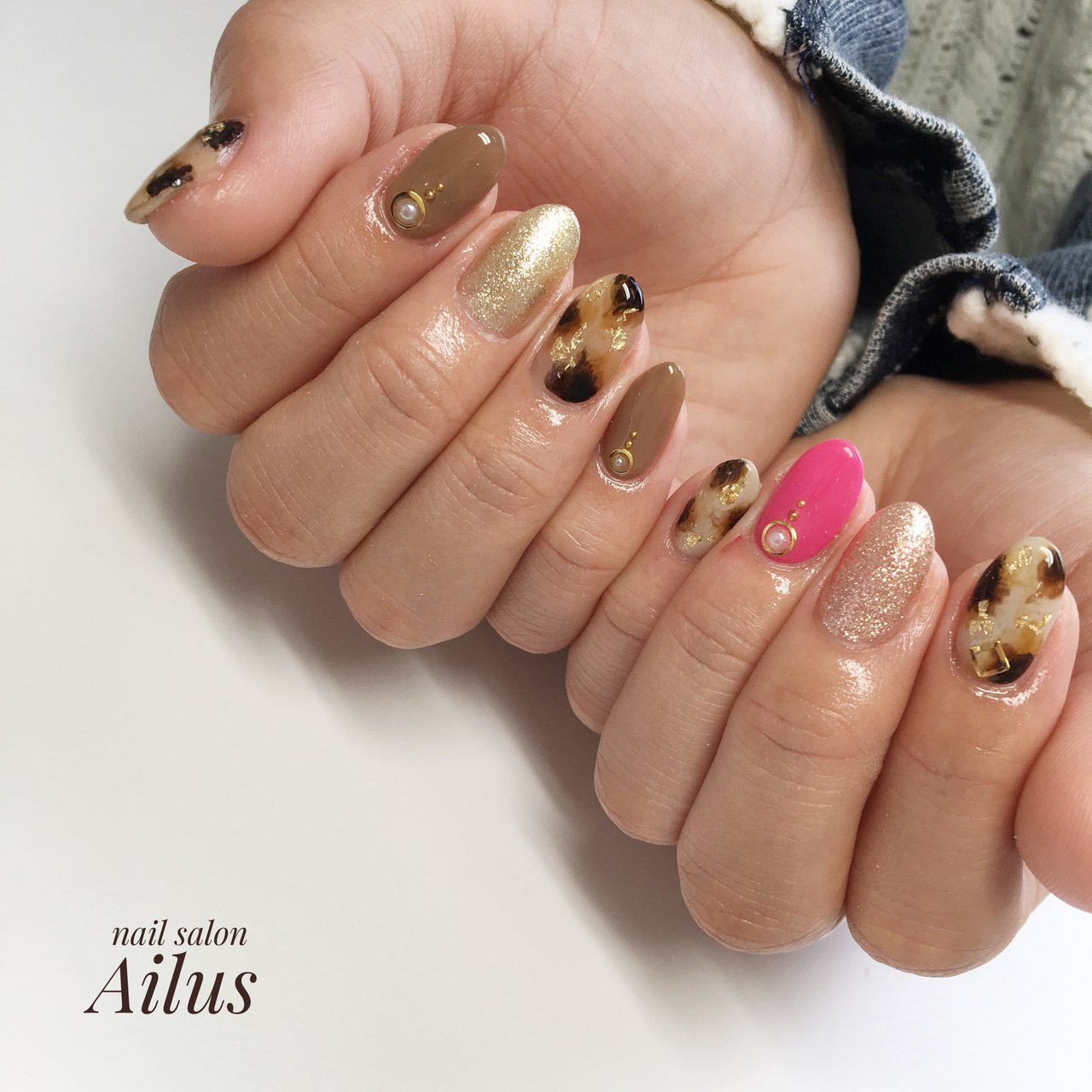 秋 冬 ハンド ワンカラー べっ甲 Nail Salon Ailusのネイルデザイン No ネイルブック