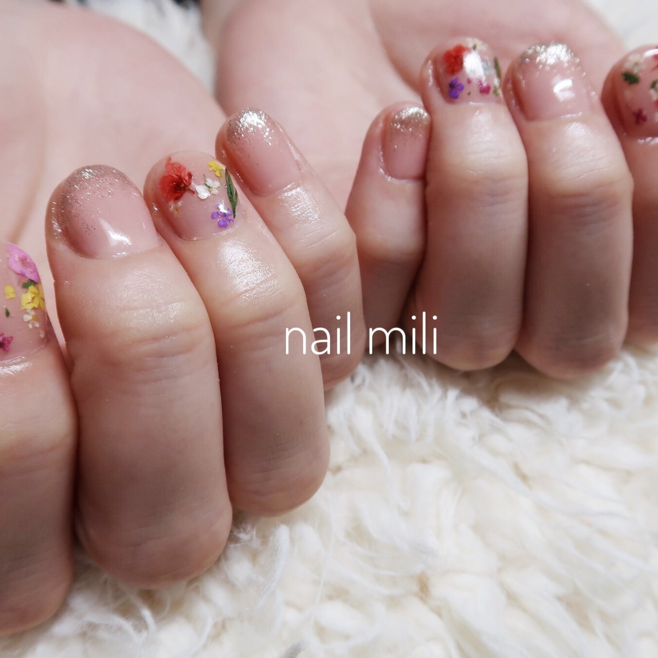 オールシーズン ブライダル パーティー 女子会 ハンド Nail Miliのネイルデザイン No ネイルブック