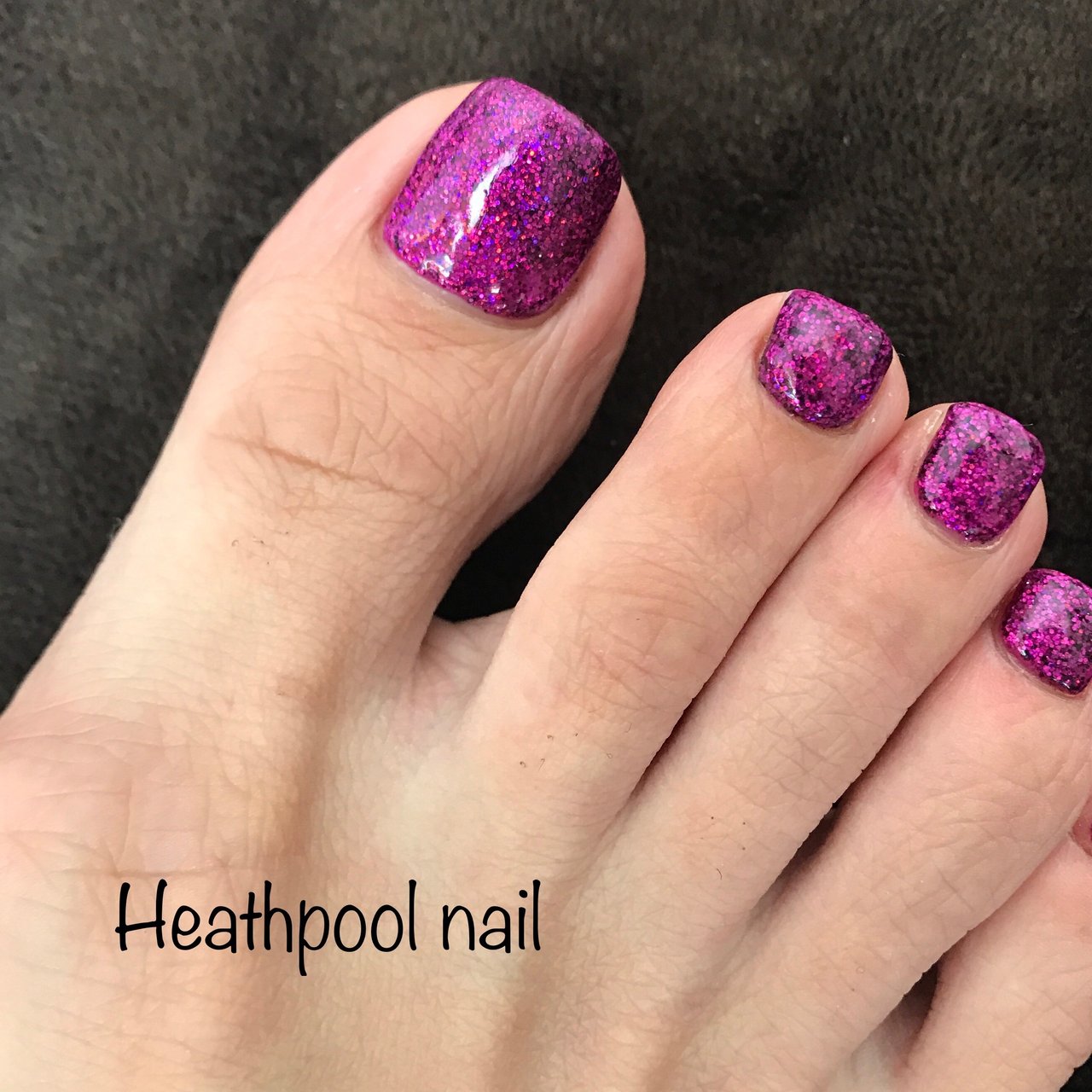 オールシーズン フット ラメ ワンカラー ジェルネイル Heathpoolnailのネイルデザイン No ネイルブック
