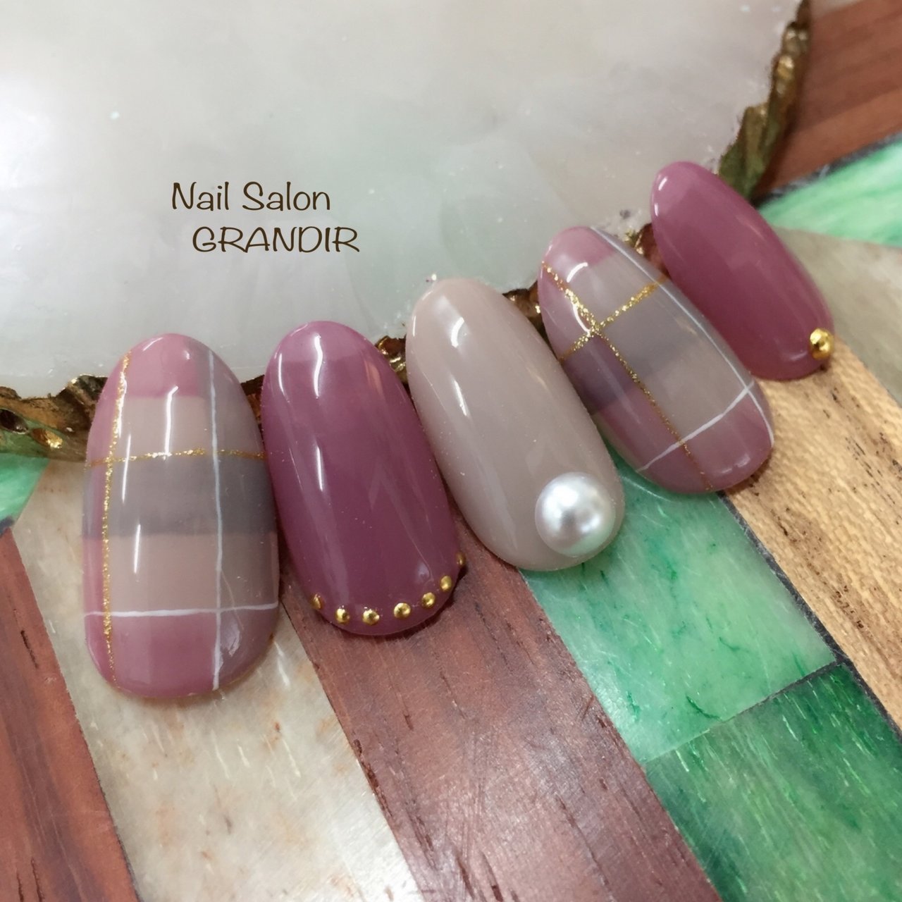 秋 冬 オフィス 女子会 ハンド Nail Grandirのネイルデザイン No ネイルブック