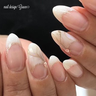 パールホワイトフレンチのネイルデザイン ネイルブック