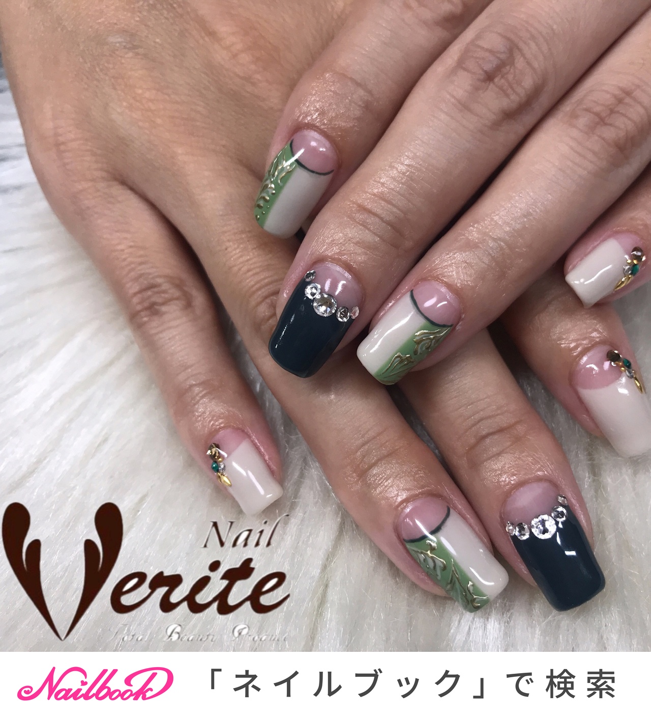 秋 冬 ハンド フレンチ ミディアム Nail Veriteのネイルデザイン No ネイルブック