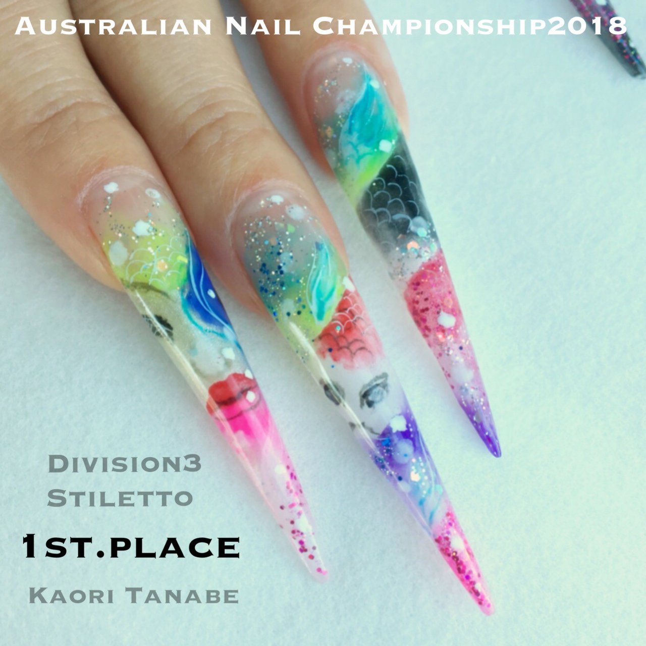 オールシーズン ハンド グラデーション ホログラム ラメ 田邉薫 Kaori Tanabe のネイルデザイン No ネイルブック