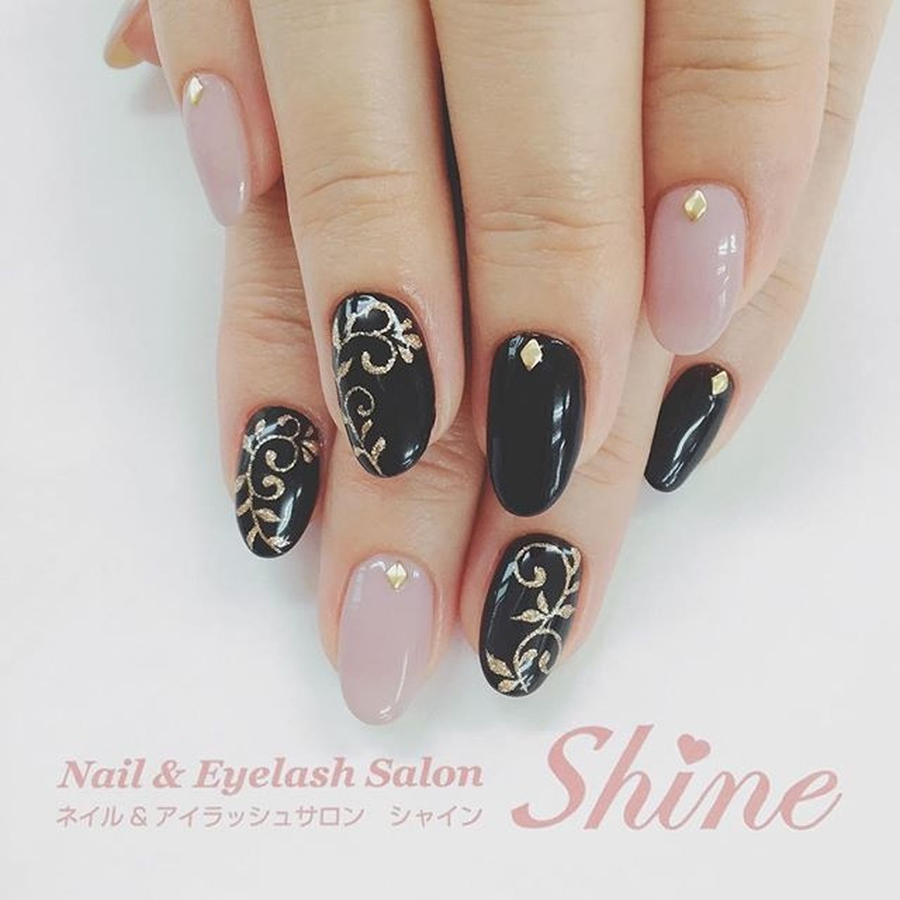 オールシーズン ハンド ラメ ワンカラー エスニック Nail Eyelash Salon Shineのネイルデザイン No ネイルブック