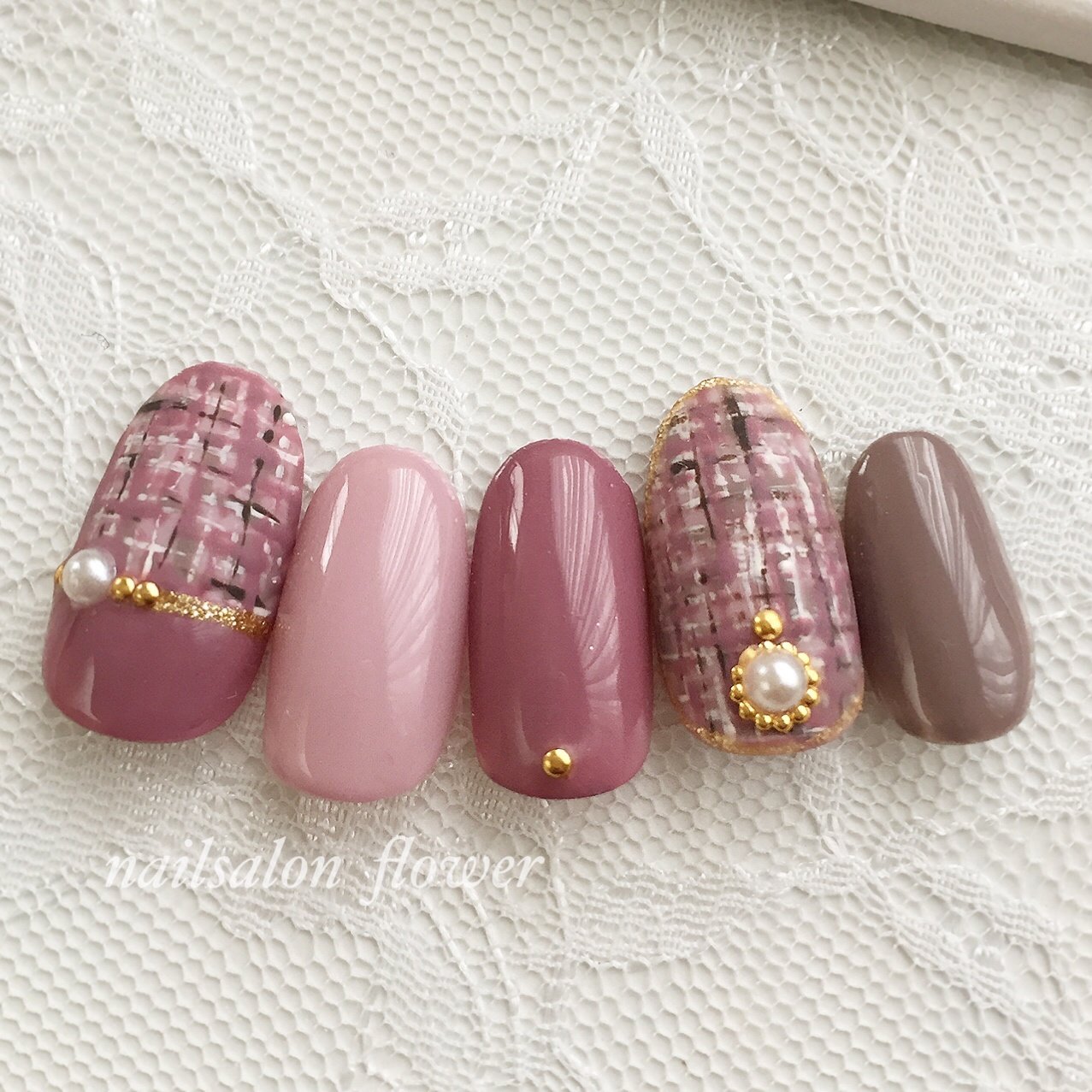 秋 冬 ツイード ピンク グレージュ Nailsalon Flowerのネイルデザイン No 3648920 ネイルブック